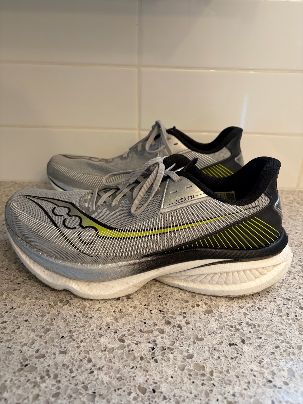 Saucony Azura Men’s Running Shoes Size 10.5